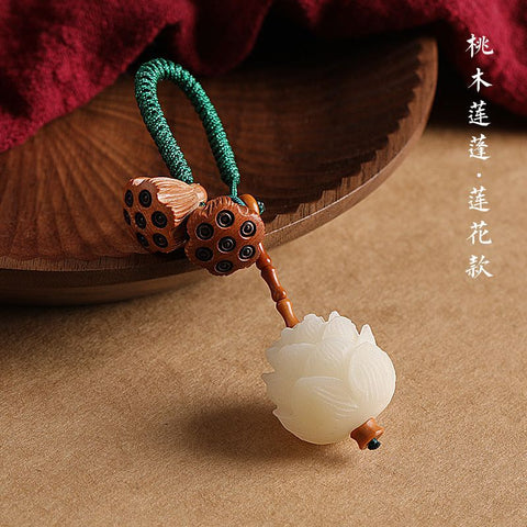 Bodhi lotus car keychain pendant literary, fresh and beautiful small lotus pod pendant m3331259