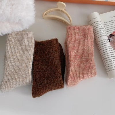 Xiao Xiangfeng Solid Color Wool Socks Women's Long Socks Instagram Trendy Pure Cotton Autumn and Winter Thickened and Warm Cashmere Retro Mid length Socks m1915010470