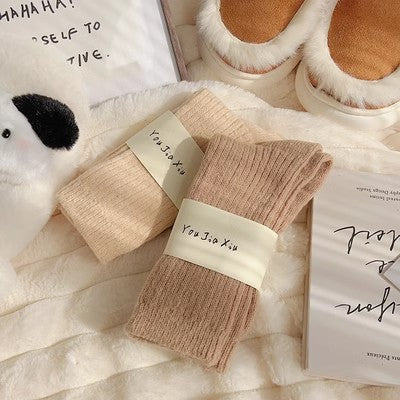 Solid color vertical plush socks, children's mid length socks, autumn and winter plush and thickened warmth, Japanese style plush socks, winter long socks, m1915010473